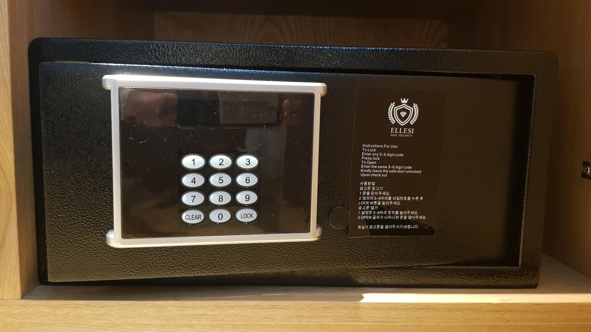 Reborn Suwon Silkroad Hotel מראה חיצוני תמונה