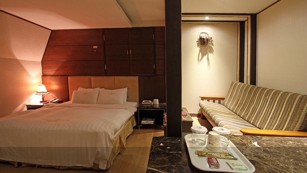 Reborn Suwon Silkroad Hotel מראה חיצוני תמונה