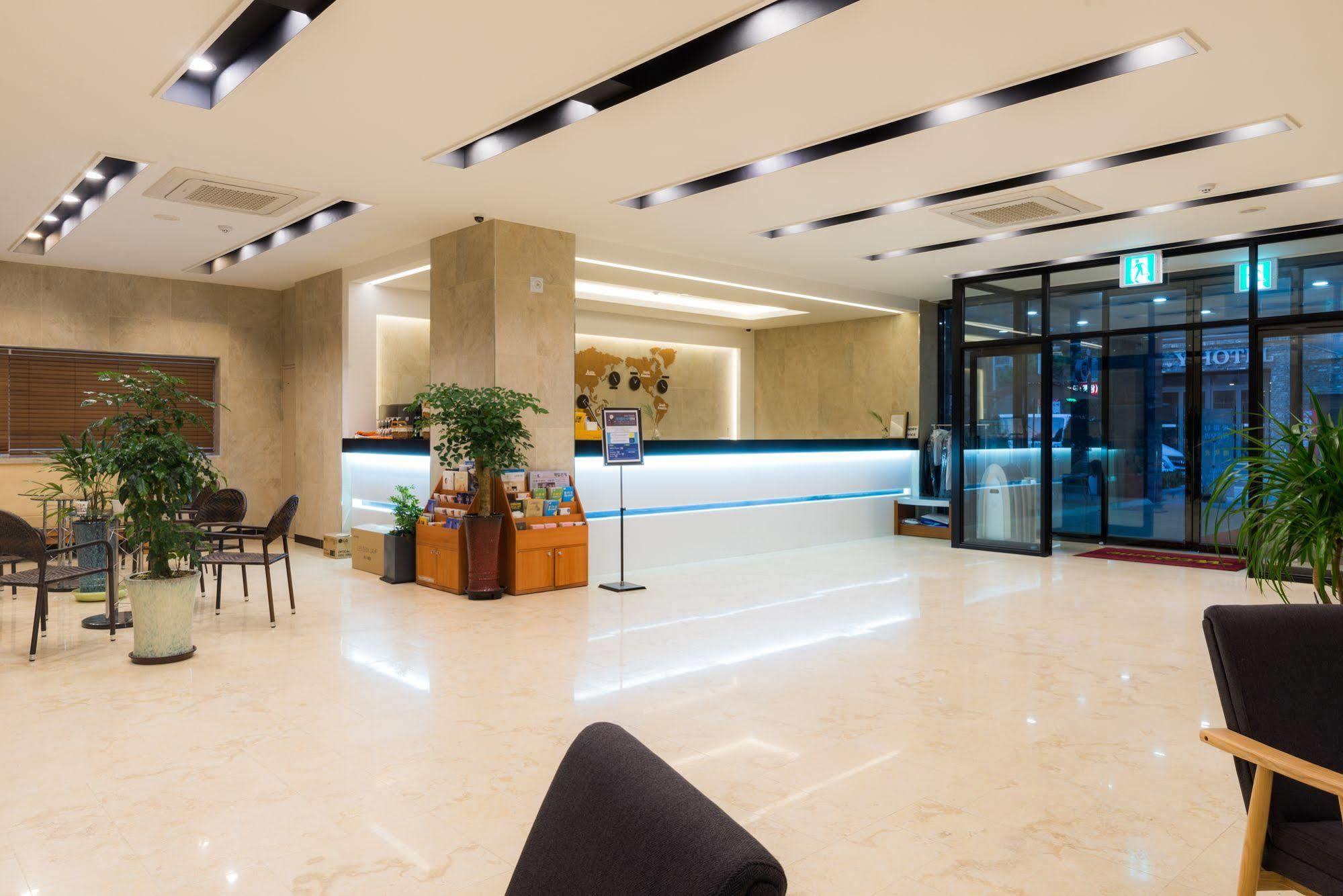 Reborn Suwon Silkroad Hotel מראה חיצוני תמונה