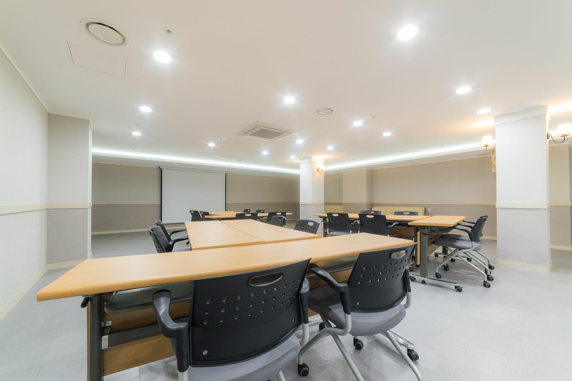 Reborn Suwon Silkroad Hotel מראה חיצוני תמונה