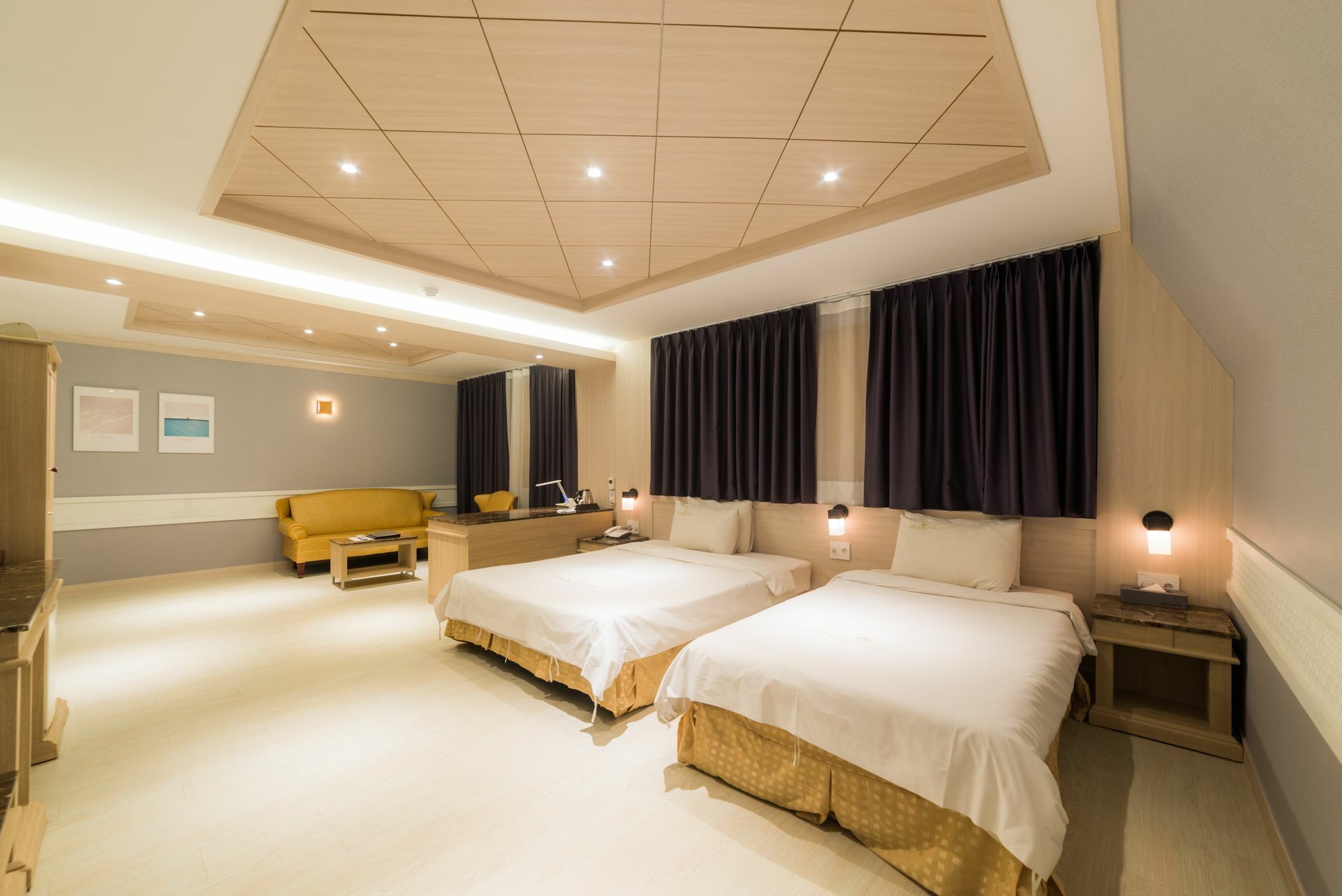 Reborn Suwon Silkroad Hotel מראה חיצוני תמונה