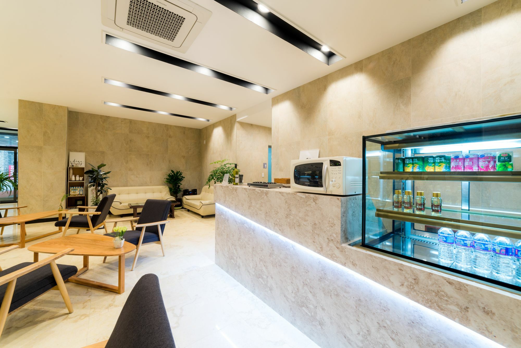 Reborn Suwon Silkroad Hotel מראה חיצוני תמונה
