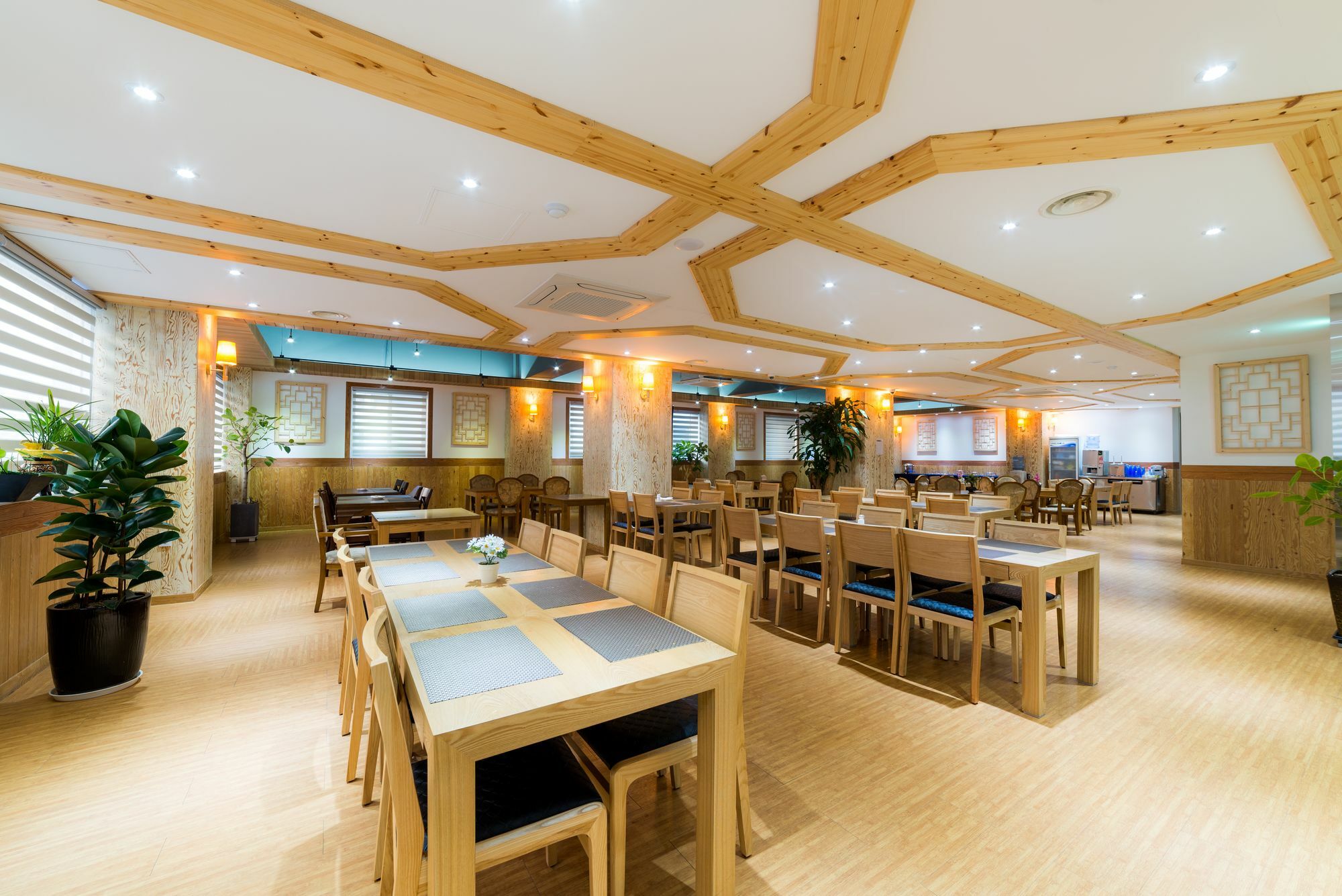 Reborn Suwon Silkroad Hotel מראה חיצוני תמונה