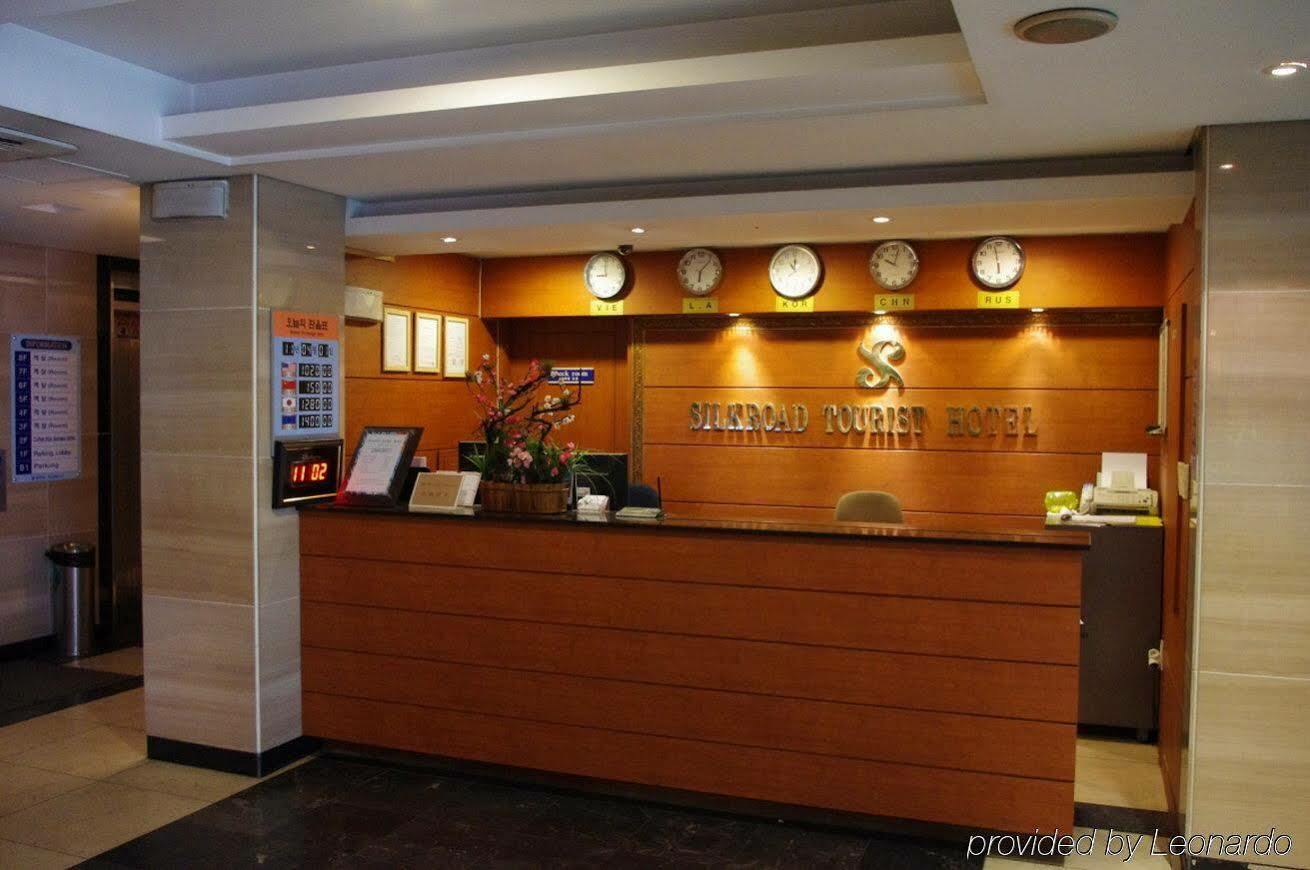 Reborn Suwon Silkroad Hotel מראה חיצוני תמונה